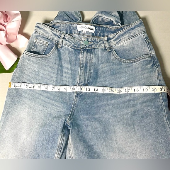 🎀Fashion Nova Bow Jeans 💕 - Picture 10 of 10